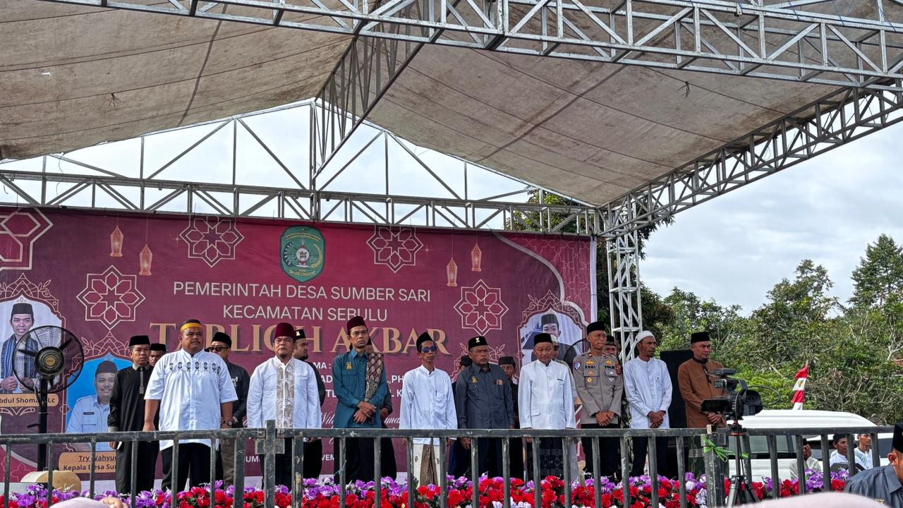 Pemerintah Desa Sumber Sari Kecamatan Sebulu Sukses Gelar Tabligh Akbar Bersama Ustadz Abdul Somad