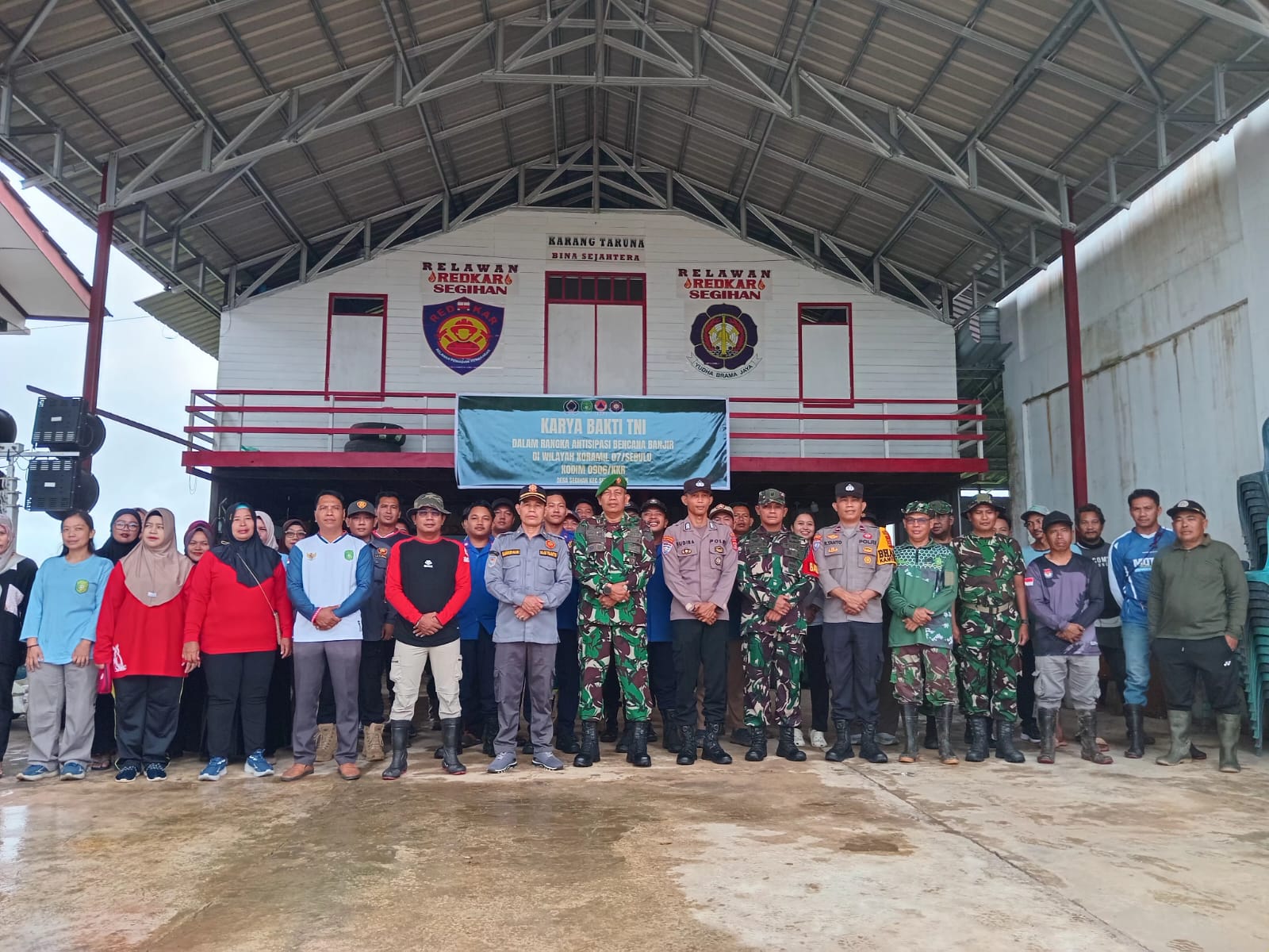 Kecamatan Sebulu Menghadiri Karya Bakti TNI Antisipasi Banjir