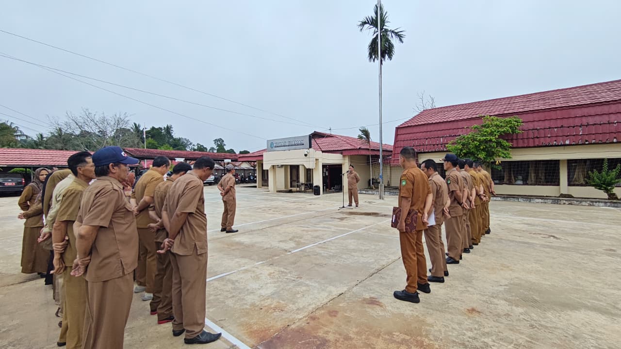 Kecamatan Sebulu Laksanakan Apel Rutin Senin
